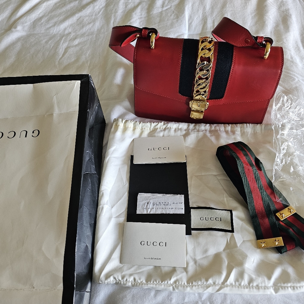 Authentic Gucci Red Leather Shoulder Bag